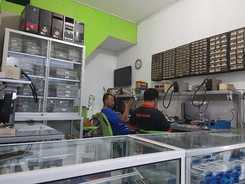 Samphone45: Solusi Gawai Terbaik di Cilacap